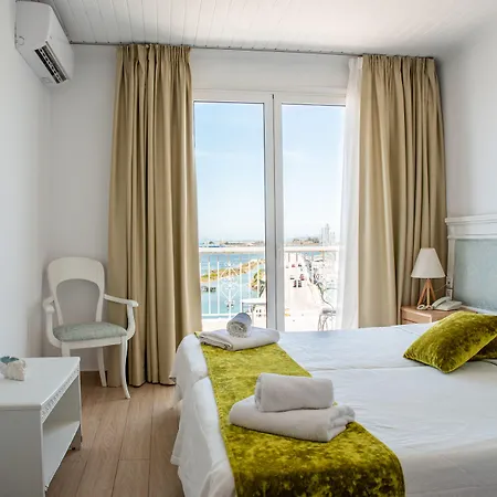 Szálloda Nirikos 2*